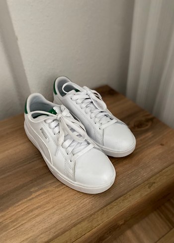 Puma Beyaz Kadın Puma Spor Ayakkabı acil satılık