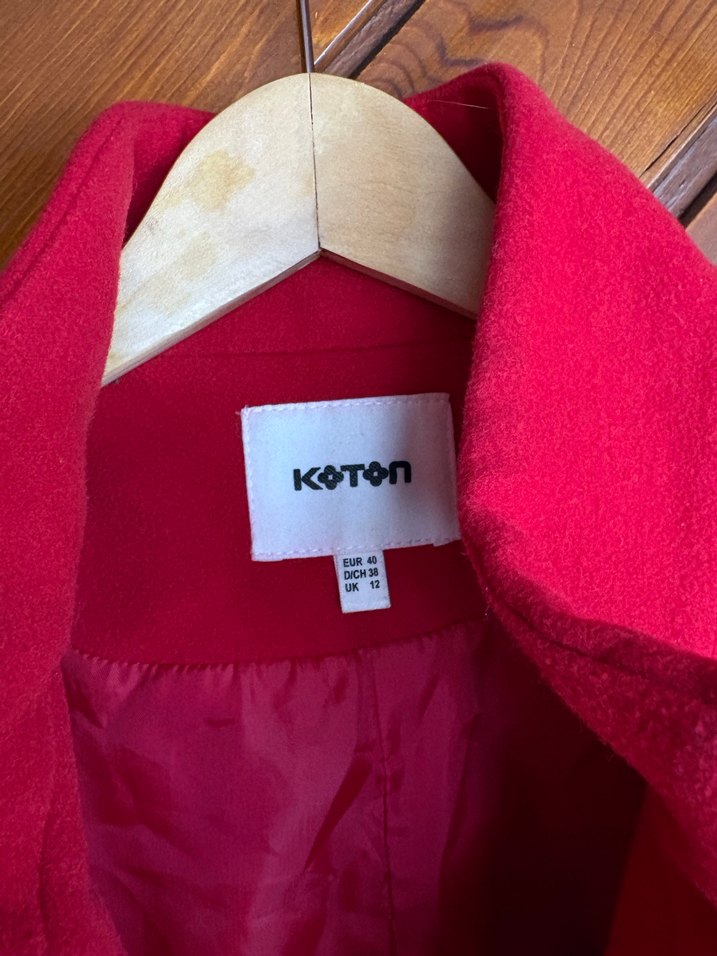 Fermuarlı Kırmızı Kaban - Görsel 2