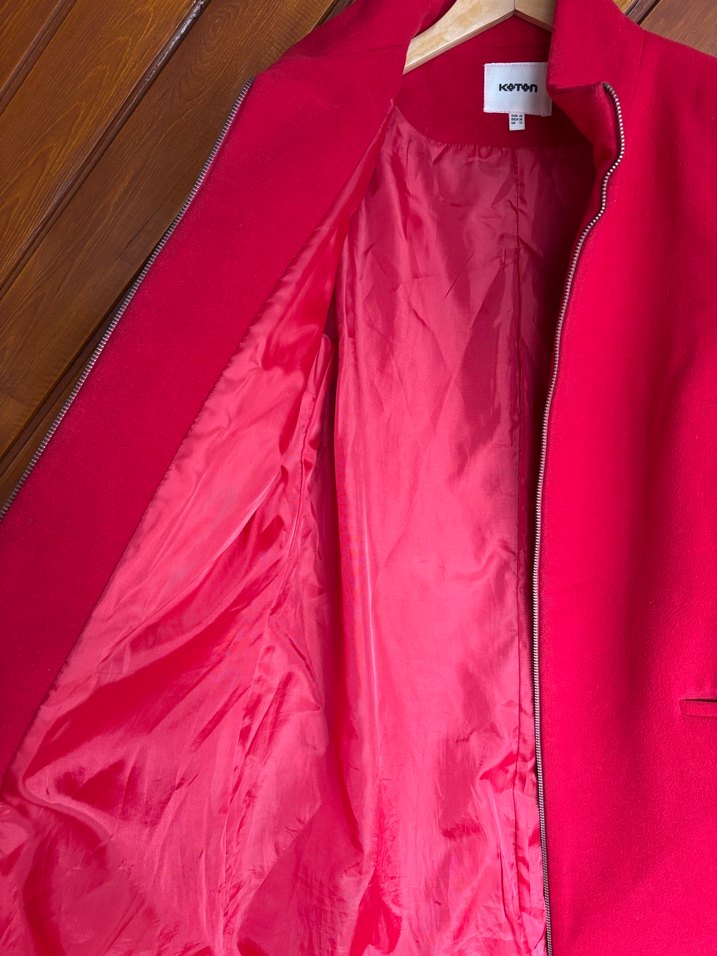 Fermuarlı Kırmızı Kaban - Görsel 3