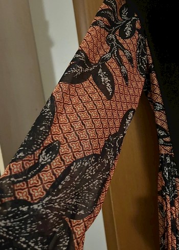 Uzun Pilili Desenli Kadın Elbise - Görsel 3