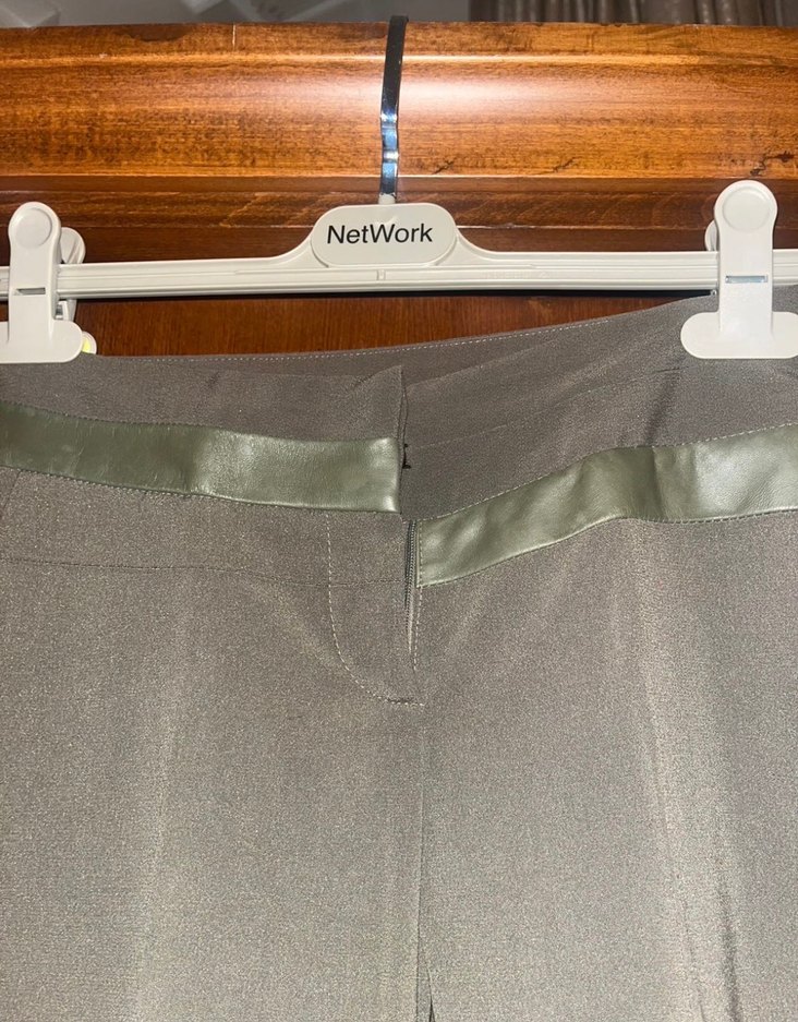 Deri Detaylı Klasik Kadın Kumaş Pantolon - Görsel 2