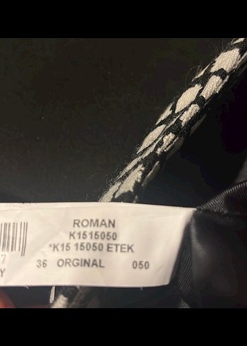s Beden siyah Renk Deri Detaylı Etek