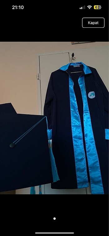 Diğer Üsküdar üniversitesi cübbe kep takım