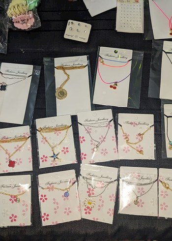 Diğer Renkli Payetli Çocuk Takıları