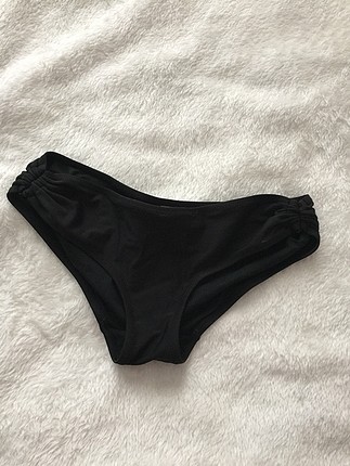 Siyah bikini altı penti