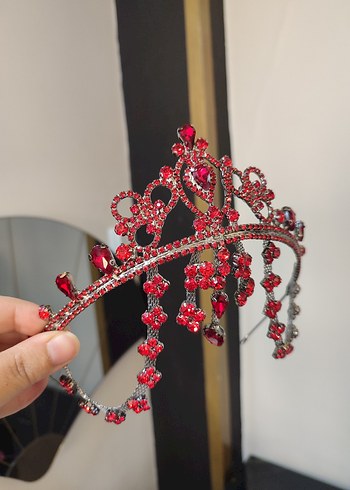 Diğer kırmızı alınlık