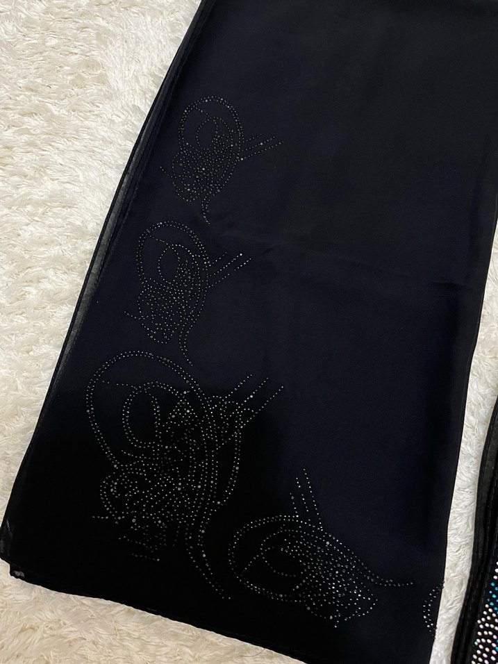 Siyah Payetli Kadın Şal - Görsel 4