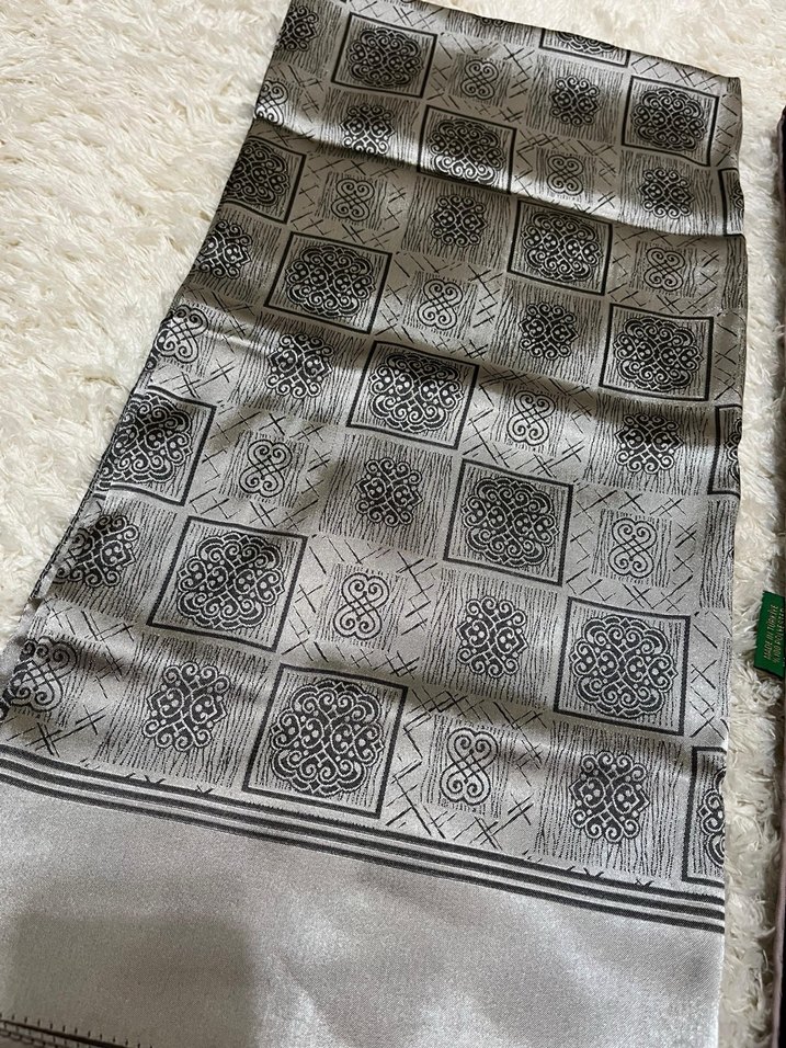 Gri İşlemeli baya şal - Görsel 2