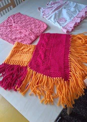 Renkli Örgü Kız Panço Püsküllü - Görsel 2