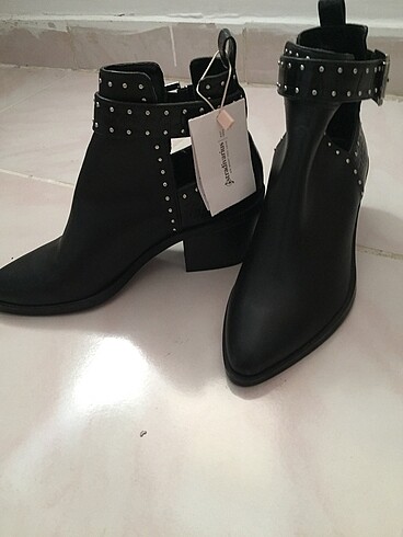 35 Beden siyah Renk Stradivarius siyah bot