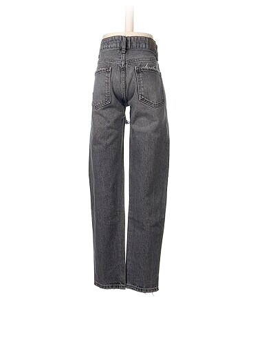32 Beden Bershka Jean / Kot %70 İndirimli.