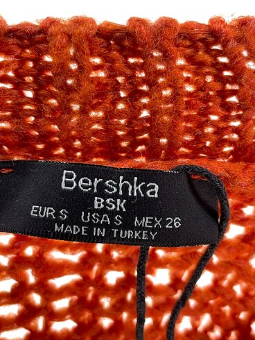 s Beden çeşitli Renk Bershka Kazak / Triko %70 İndirimli.