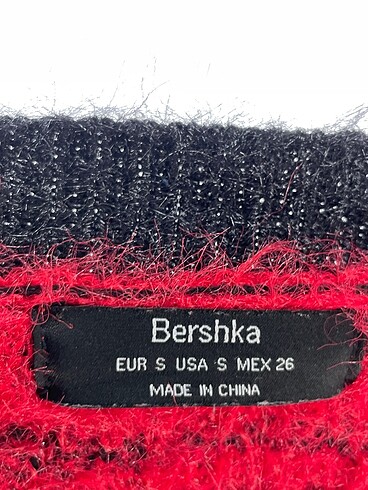 s Beden çeşitli Renk Bershka Kazak / Triko %70 İndirimli.