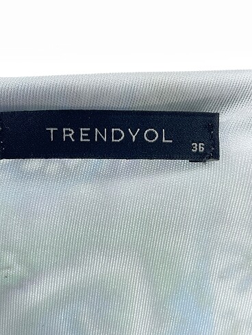 36 Beden çeşitli Renk Trendyol & Milla Kısa Elbise %70 İndirimli.