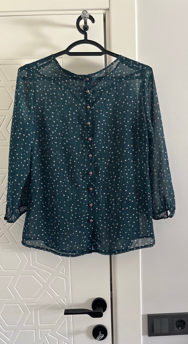 Arkası Düğmeli şifon gömlek - Görsel 3