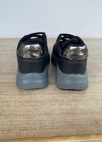 Siyah  cırt cırtlı Spor Ayakkabı Riccon marka - Görsel 4