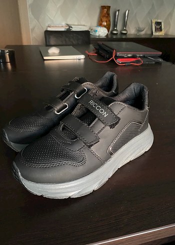 Siyah  cırt cırtlı Spor Ayakkabı Riccon marka - Görsel 5