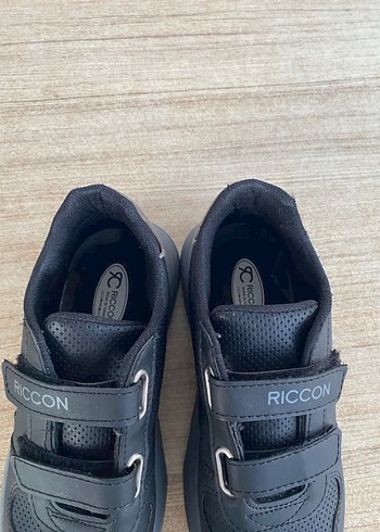 Siyah  cırt cırtlı Spor Ayakkabı Riccon marka - Görsel 3