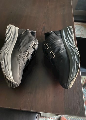 Siyah  cırt cırtlı Spor Ayakkabı Riccon marka - Görsel 6