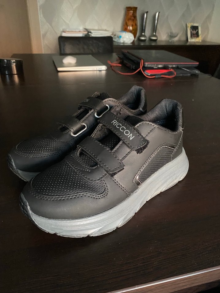 Siyah  cırt cırtlı Spor Ayakkabı Riccon marka - Görsel 5
