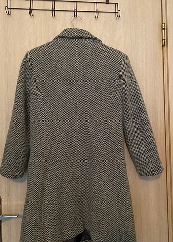 Düğmeli Desenli Kadın Kaban - Görsel 4