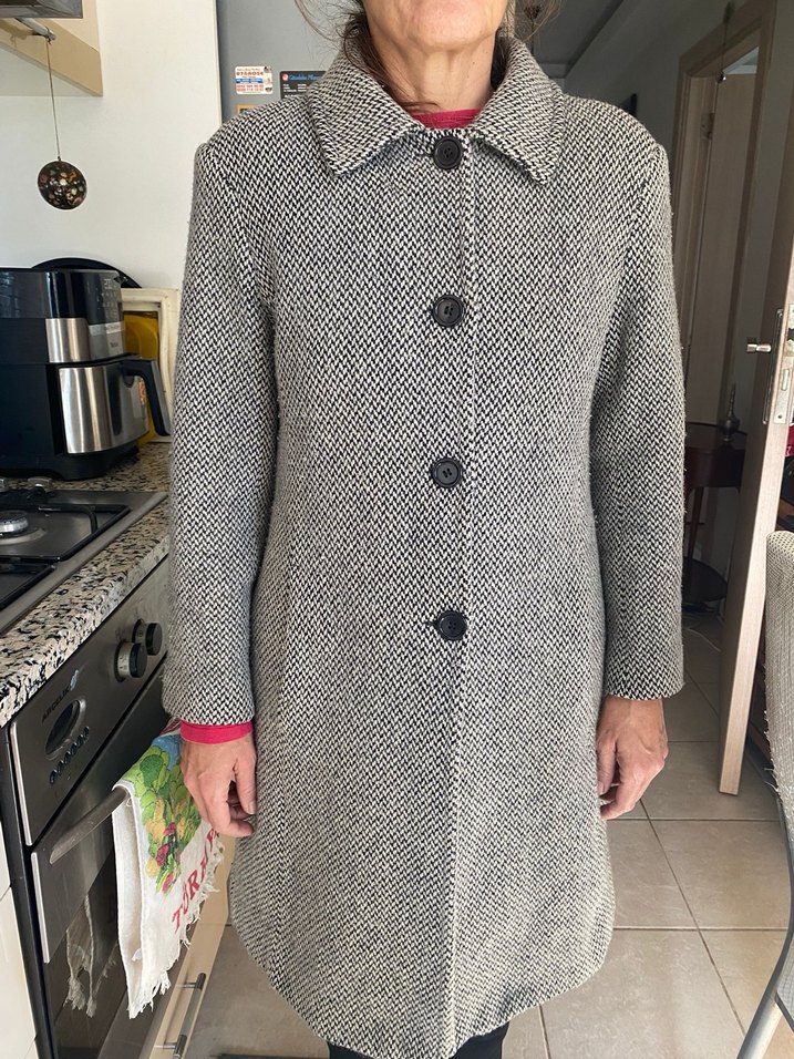 Düğmeli Desenli Kadın Kaban - Görsel 5