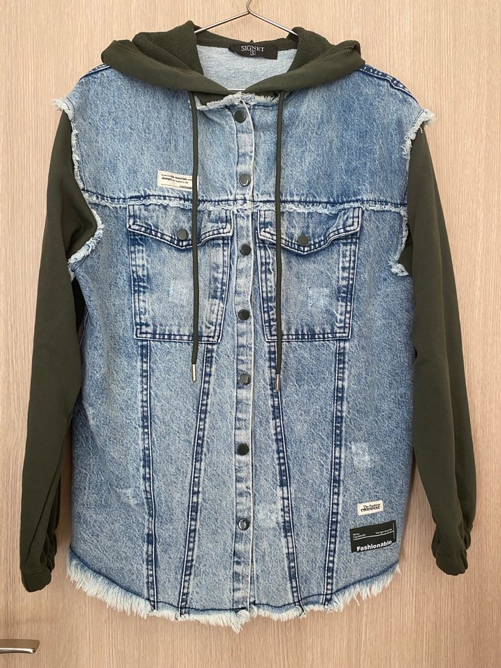 Düğmeli Mavi Denim Ceket Kapüşonlu Kol - Görsel 4