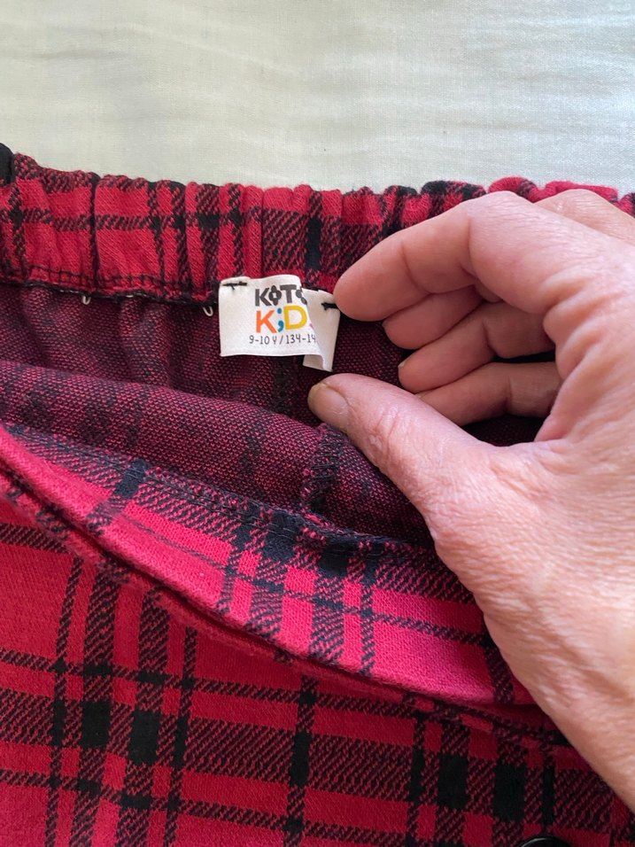 Düğmeli Kırmızı Ekose Mini şort etek çocuk - Görsel 4