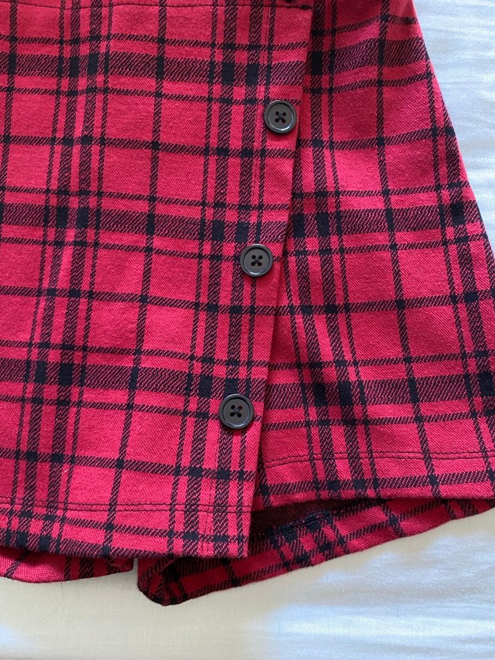 Düğmeli Kırmızı Ekose Mini şort etek çocuk - Görsel 2