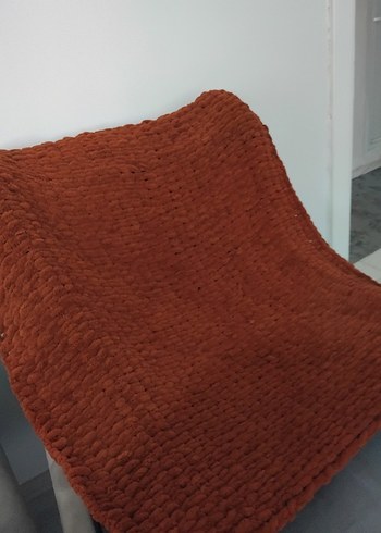 Koyu Kahverengi Örgü Çocuk Battaniyesi - Görsel 3