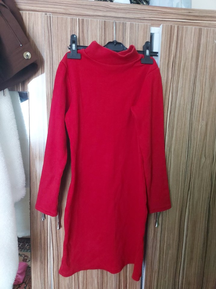 Kırmızı Yüksek Yakalı Kadın Triko Elbise - Görsel 2