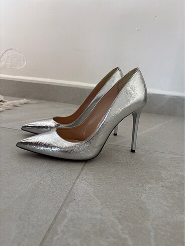 37 Beden Nine west stiletto