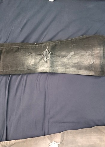 Kadın Gri Denim Yırtık Dar Kesim Midi Jean
