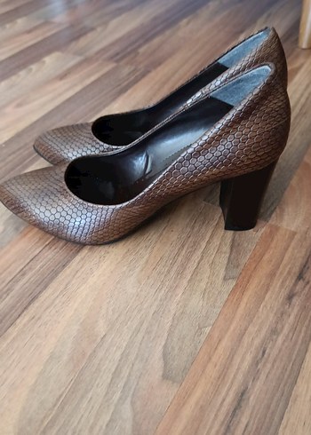 Kahverengi Yılan Desenli Kadın Topuklu Ayakkabı - Görsel 5
