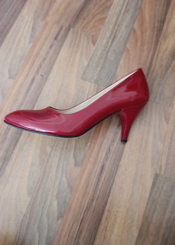 Klasik Kırmızı Rugan Stiletto Topuklu Kadın Ayakkabı - Görsel 5