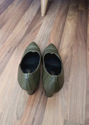 Kadın Haki Yılan Desenli Tokalı Stiletto - Görsel 3