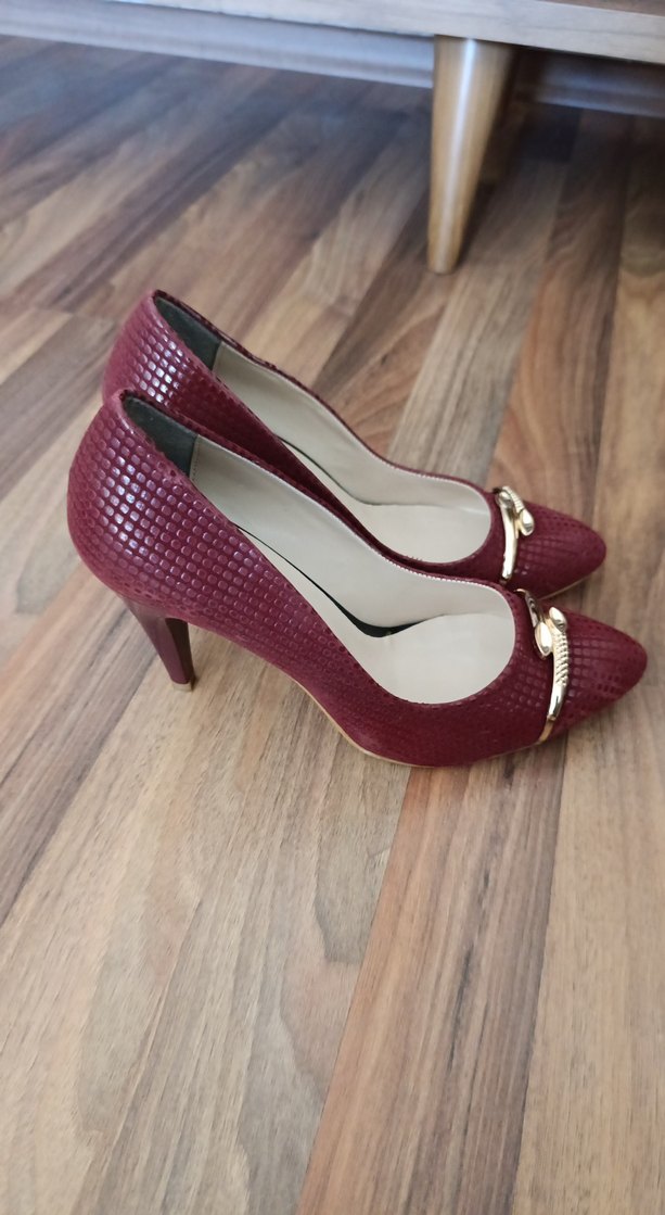 Bordo Yılan Desenli Stiletto Topuklu Kadın Ayakkabı - Görsel 2