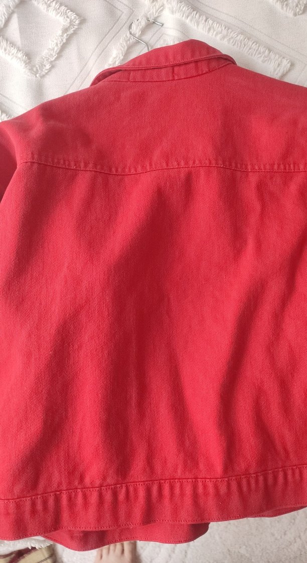 Kadın Kırmızı Düğmeli Mini Kot Ceket - Görsel 4