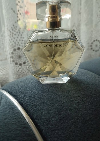 Avon Confidence Kadın Parfümü