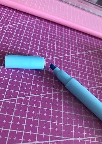 Beden Pastel Renklerde 6'lı Jel Kalem Seti yanında hediye gelmektedir