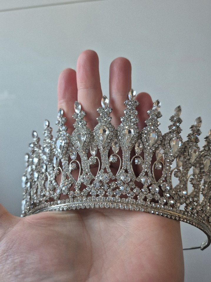 Parlak Taşlı Beyaz Gelin Tacı - Görsel 4