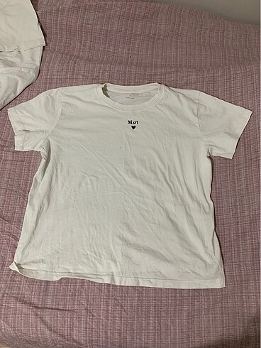 Beyaz tshirt