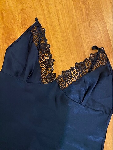 Şortlu saten pijama takımı - Görsel 2