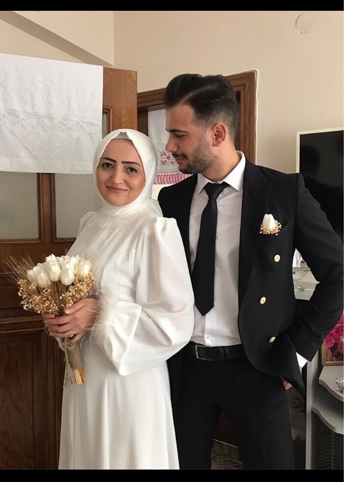 Beyaz tüylü elbise - Görsel 2