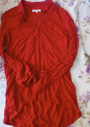 Düğmeli Kırmızı V Yakalı Kadın Gömlek - Görsel 2