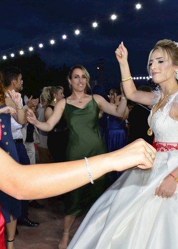 Beyaz Parlak Taşlı Gelin Tacı ve Küpe Seti - Görsel 8