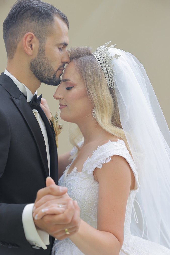 Beyaz Parlak Taşlı Gelin Tacı ve Küpe Seti - Görsel 4