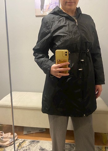 Siyah Kapüşonlu Uzun Kadın Ceket - Görsel 3
