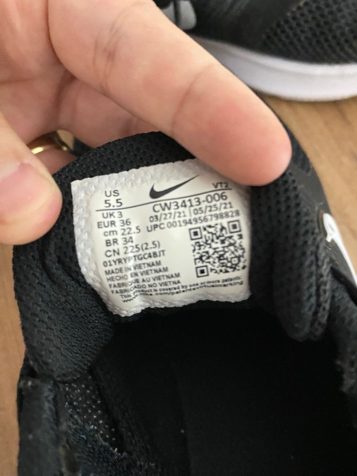 Nike Siyah Bağcıklı Spor Ayakkabı - Görsel 4