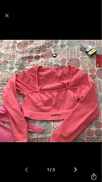 Pembe spor üstü krop